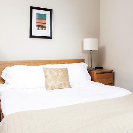 Madison Hill - Bedford Hill 1 - One Bedroom Flat Londen Buitenkant foto