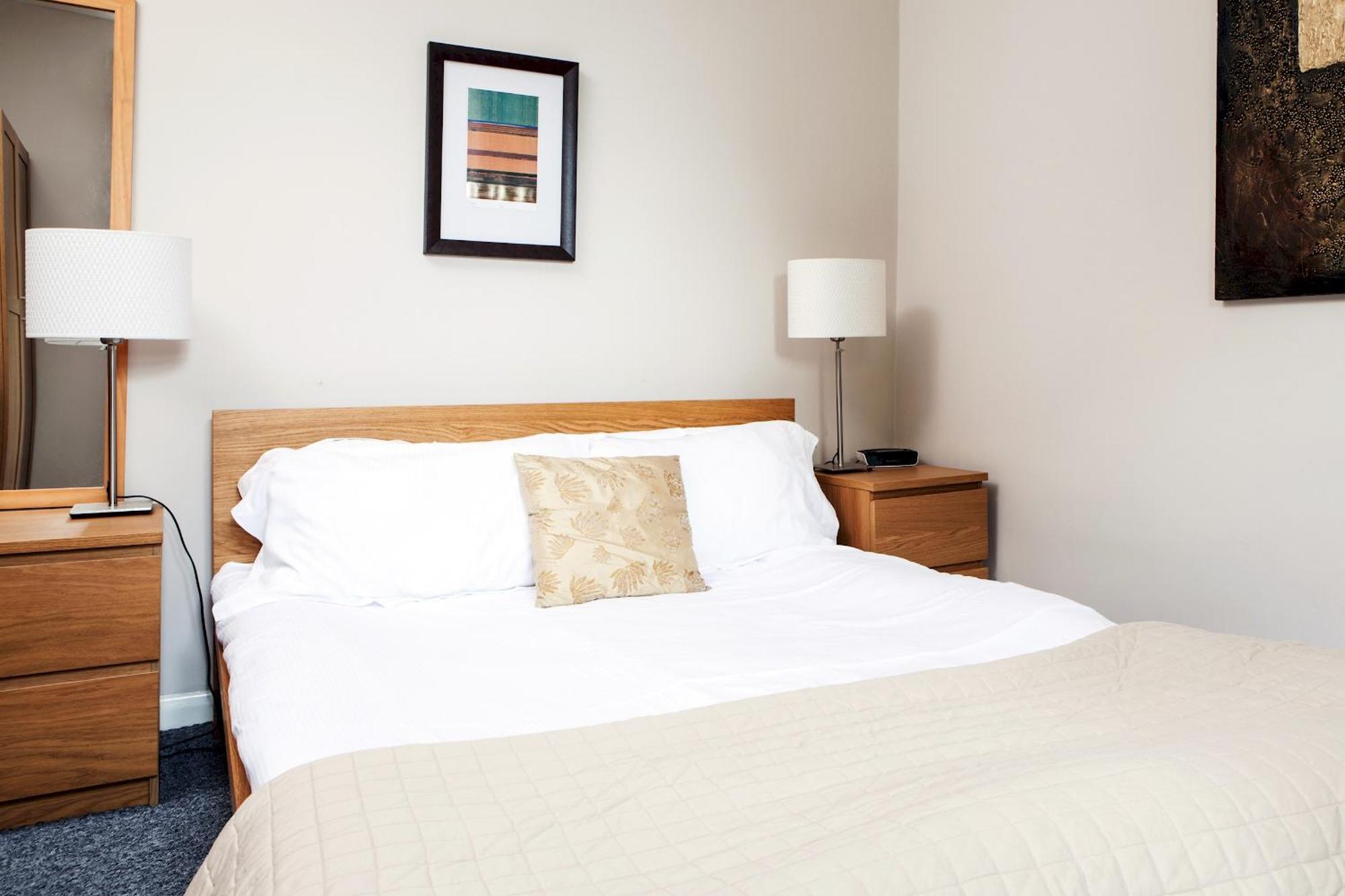 Madison Hill - Bedford Hill 1 - One Bedroom Flat Londen Buitenkant foto